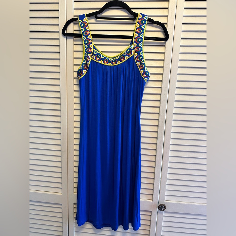 Elegant Blue Midi Dress with Colorful Trim